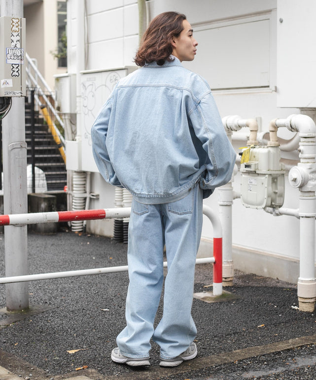 デニム淡色 モデル：174cm L着用