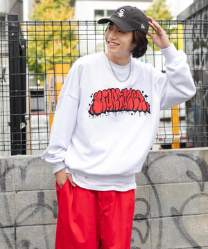 ホワイト　モデル:175cm L着用