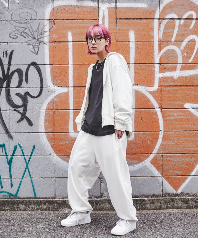 ブラック　モデル：170cm M着用