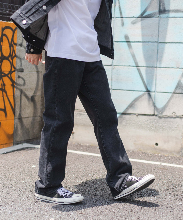ブラック モデル：174cm L着用