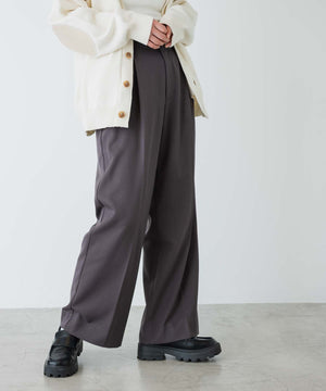 ブラックその他 モデル：170cm M着用