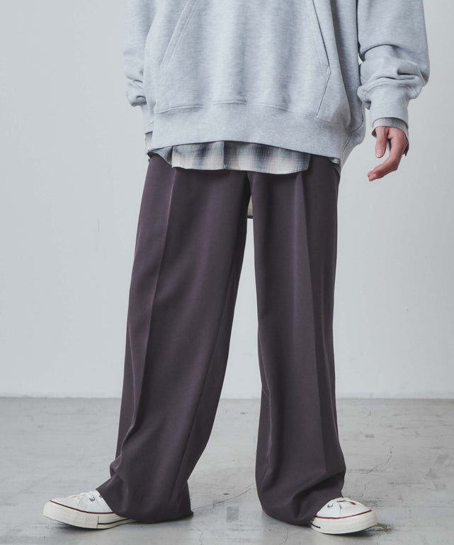 ブラックその他 モデル：172cm L着用